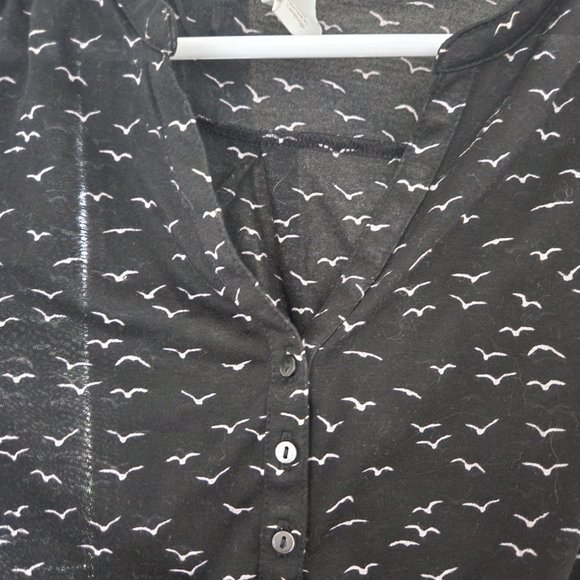 Bird Pattern Blouse - Picture 3 of 3